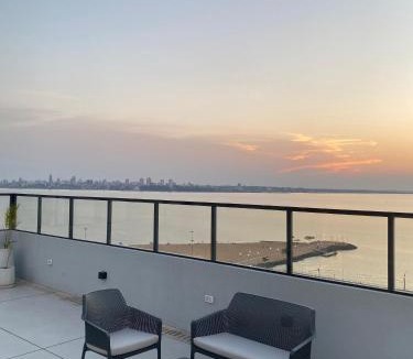 Encarnacion Apartment | Bello apartamento en edificio Vivo Costanera Frente a la playa! Con Parking