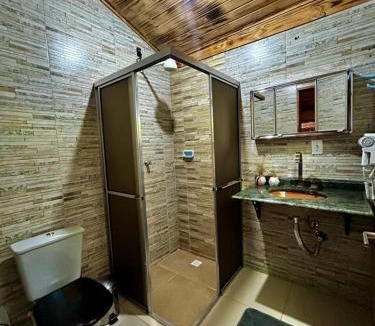 Joanopolis Ski Chalet | Quiosque Família Chalé Beija-Flor