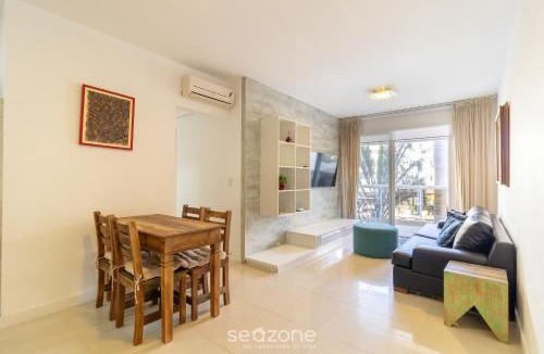Jurere Apartment | Apart w/barbecue in condominium with pool BRI0102