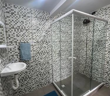 Riviera House | Casa inteira em chácara, 20 min centro.