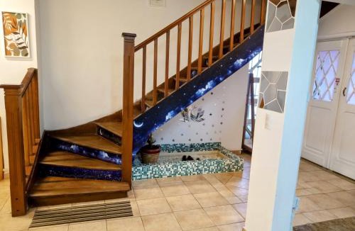 Barra Funda Hostel | Uma casinha rosa no Pacaembu