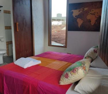 Pontal Apartment | Apartamento Charmoso - Localização Privilegiada Enfrente Aeroporto - Perto de tudo - 2 minutos orla mar - Ar Cond, Frigobar, Tv 50, WIFI