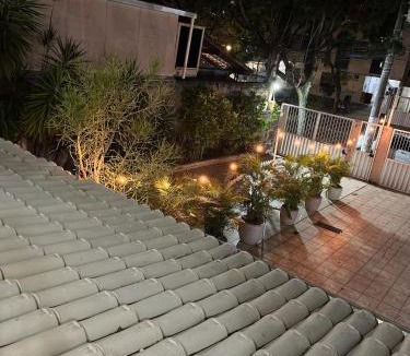 Jardim da Penha House | Quarto Suíte em Vitória perto da praia com garagem