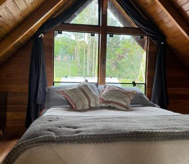 Rio dos Cedros Ski Chalet | Chalé Brisa Verde