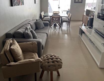 Jiboia Branca House | Casa Duplex para Cop 30 no Residencial Arbre