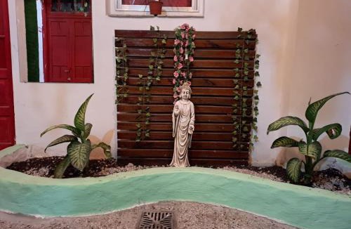 La Perla Hotel | Parque Chacabuco