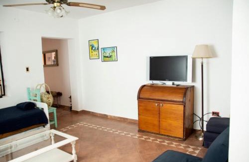Colon House | La casita uno y dos