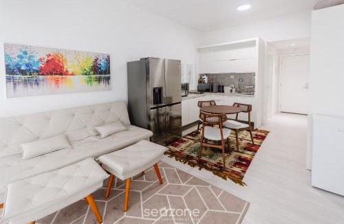Matriz Apartment | Studio condo w/pool 180m Hard Rock Café ESR1912