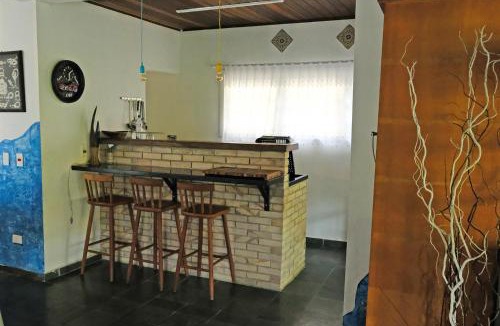 Camburi House | Casa sossegada ao lado da natureza e do mar