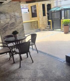 Tupi Apartment | 074 Cantinho da Praia - 1 quarto c/varanda - 200 m da praia - WI FI e com área de lazer - PISCINA e Salão de Jogos e ESTACIONAMENTO GRATUITO