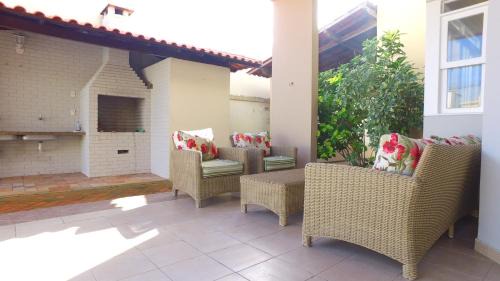 Barra de Sao Miguel House | Casarão Com 3 suítes, 2 quartos, Piscina, Praia Perto