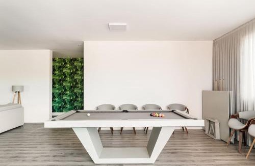 Ponta das Canas Apartment | Cobertura em Resort Pé na Areia com Piscina Hidro