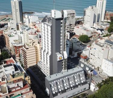 La Perla Hotel | Hotel 13 de Julio