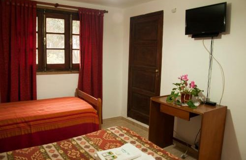 La Serranita Hotel | Hostería La Pergola