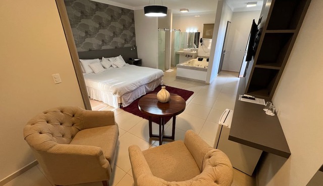 Premier Garden Hotel