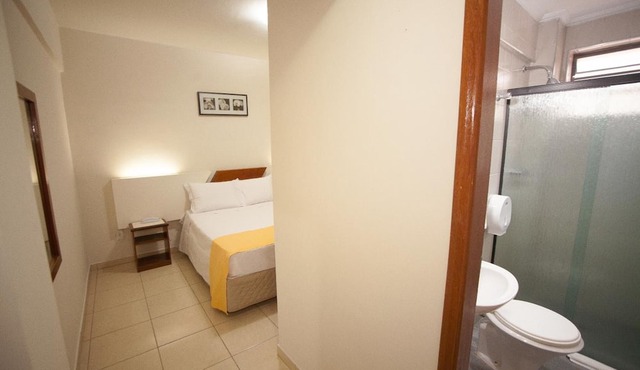Láparos Hotel