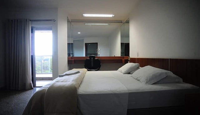 HOTEL BOMBONATO UBERABA – Fácil acesso ao aeroporto e ao Parque de Exposições ABCZ