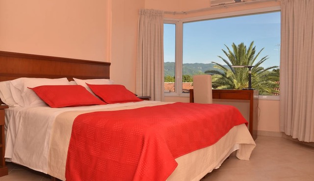 RealNoa Hotel