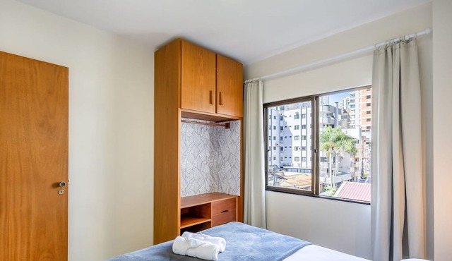 3BR apt w/Balcony, 150m to sea Meia Praia Eis305 in Itapema