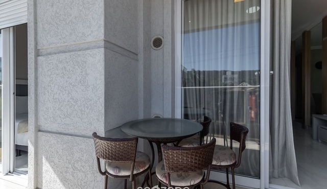 Modern 2B Apt 80m From Mariscal Iml0107 in Bombinhas