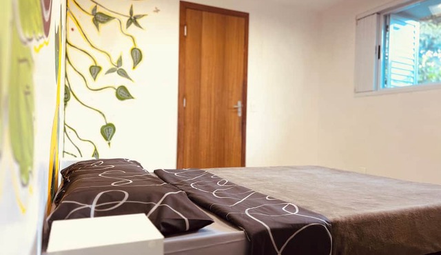 Island Vibe Nomads - Adventure Hostels in Florianópolis