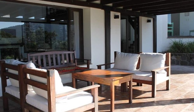 Salta Country Side - 8 pax 4 Bd House