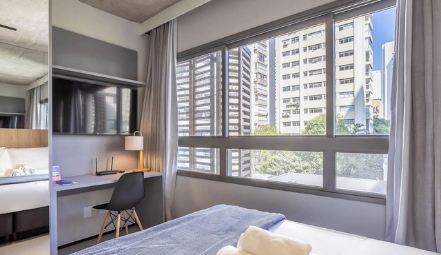 Modern Studios on R. Augusta 800m From the Subway - OAG