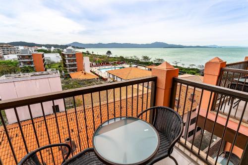 Sea view studio in beachfront resort – JBV465