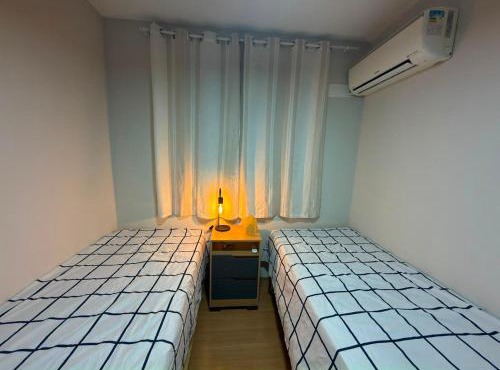 Apartamento de dois quartos para até quatro pessoas com 01 vaga privativa