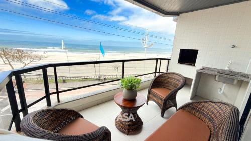 ASA | Beachfront | 3 bedrooms | Gravatá in Navegantes