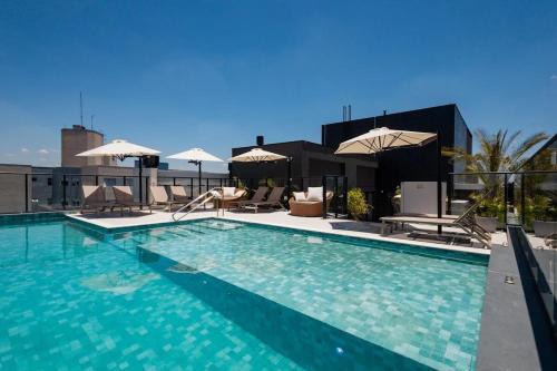 Curitiba Gem with Parking Space, Pool and Gym in Curitiba