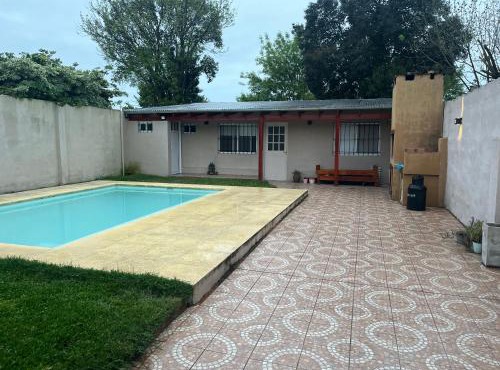 Casa familiar in Luján