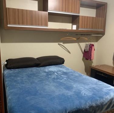 Quarto casal 148 ,próximo aos pavilhões da festa da uva