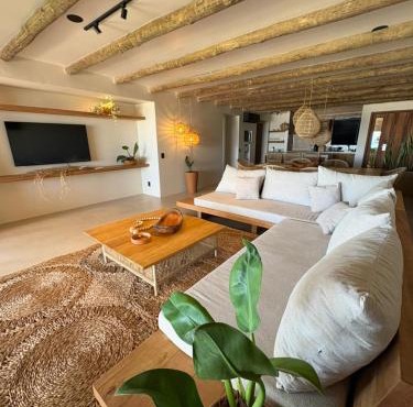 Aqua de Mar Condo Hotel