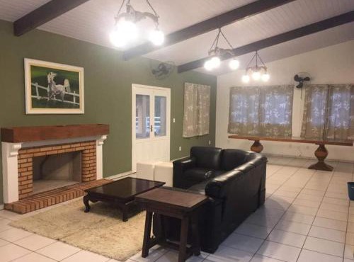 Peaceful Farm Suite Kitchen, Pools & Gardens