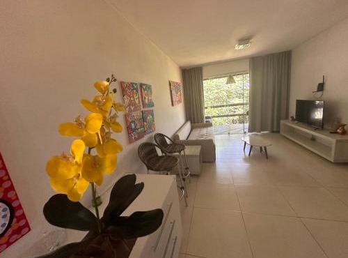 Bangalô com Quarto, Sala, Varanda