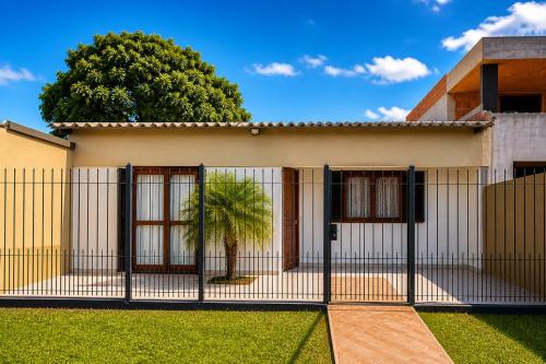 Casa Ampla e Aconchegante em Bagé Ideal para Grupos e Famílias até 6 hóspedes in Bagé