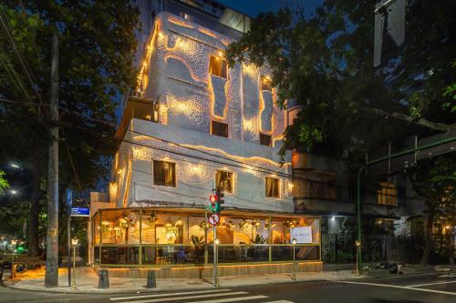 Leblon Beach Hostel