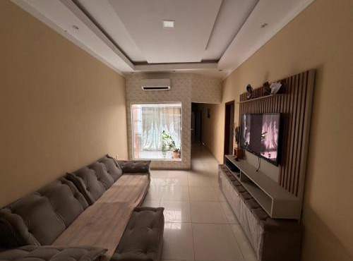 Casa com piscina para temporada - Caldas do Jorro