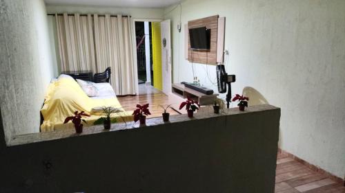 Casa Amarela Superhost 3 quartos 2Wc 1Suite piscina a 20min das Cataratas ar split e piscina 9 pax in Foz do Iguaçu