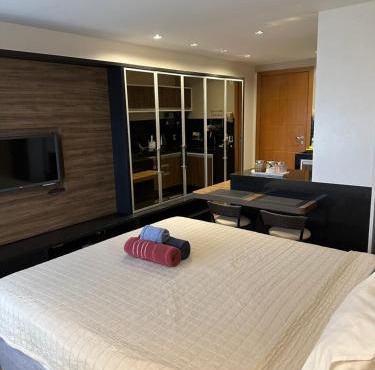 Flat Life Resort com vista do Lago