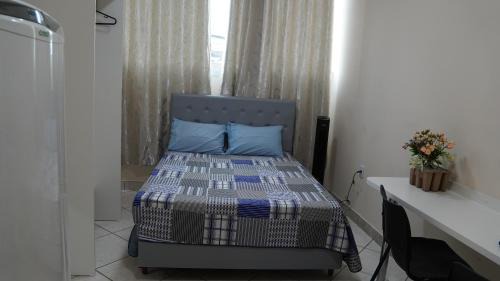 07 - Quarto com banheiro compartilhado, próximo a Pampulha