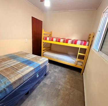 Casa em Condomínio com Wi-Fi - 300m da praia
