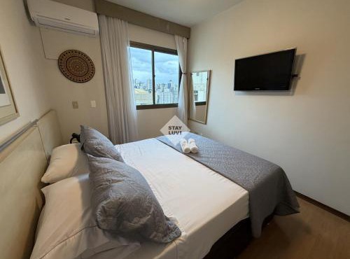 Apartamento Amplo com Varanda na praça da Savassi