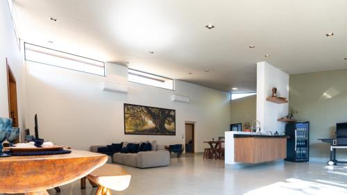 Jahu Center House