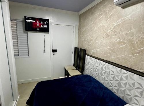 Loft Lux SM Chapecó | Compacto e Aconchegante com Ar, Cozinha e Smart TV in Chapecó