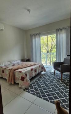 Casa de Temporada 4 quartos em Camboriú Perfeita para Grupos e Famílias
