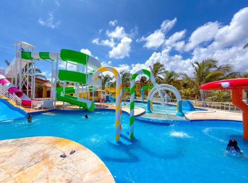 Jangadeiro Praia Hotel Resort - Parque Aquático e Pé na Areia