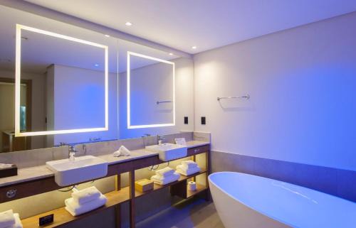 DoubleTree by Hilton Caracol Canela in Canela