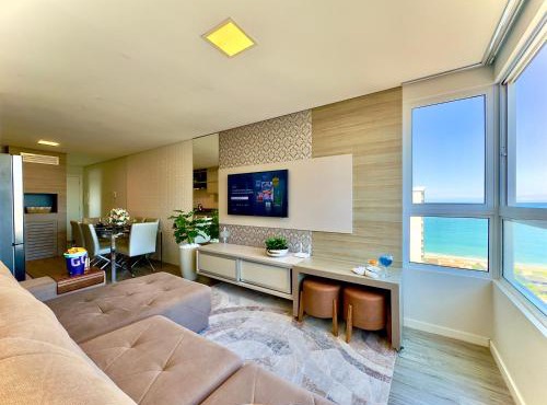 Espaço amplo e confortável 3 Quartos, Churrasqueira, Cozinha completa, 180m da Praia, Wi-Fi, vaga de garagem , Piscina